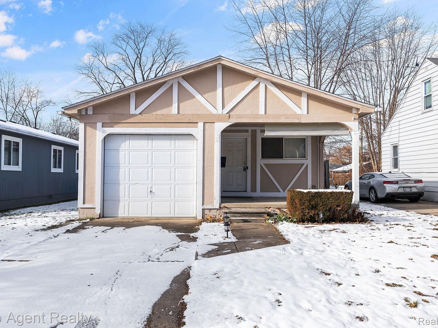 24297 Dale Ave Eastpointe, MI 48021 - Thumbnail 2