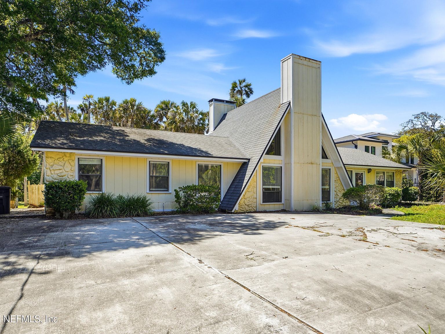 2428 Seminole Rd Atlantic Beach, FL 32233, 32233
