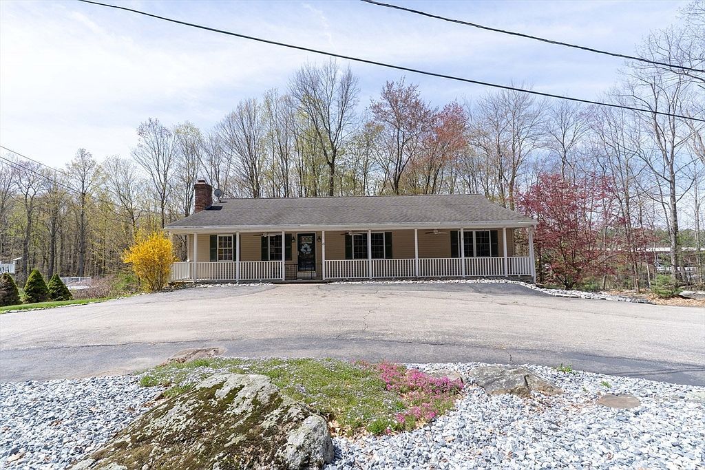 13 Brown St North Brookfield, MA 01535  | Single Family