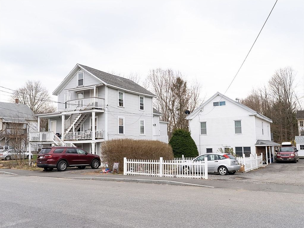 15-17 Central St Brookfield, MA 01506  | Multi Family