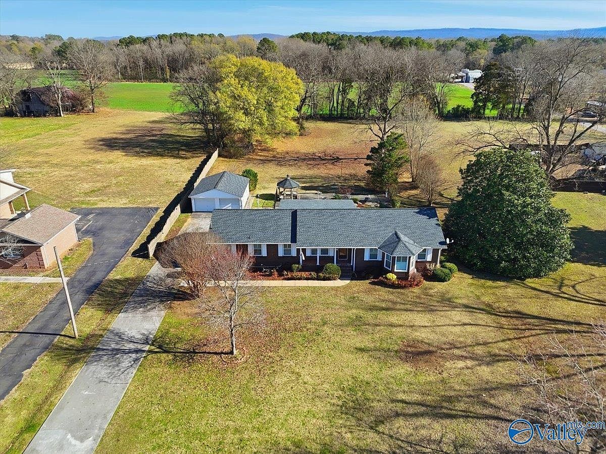 2383 Old Gurley Pike New Hope, AL 35760 - Thumbnail 2