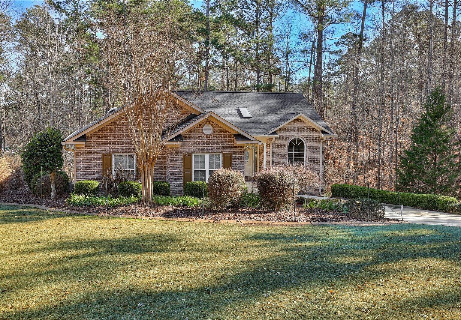 613 Heritage Cv Mc Cormick, SC 29835 - Thumbnail 2