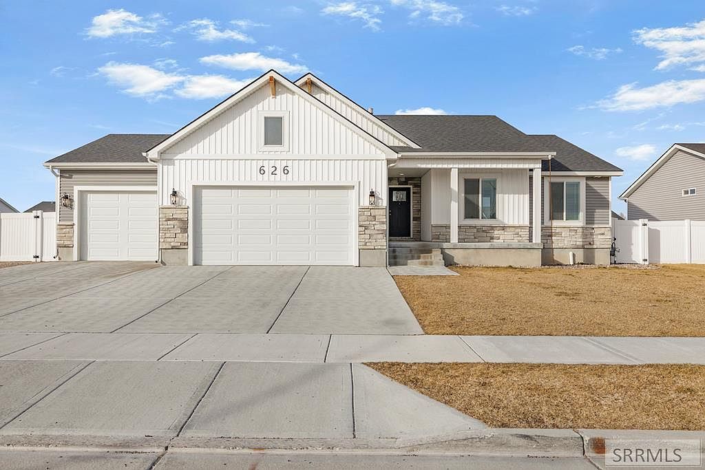 626 W Yarmouth St Idaho Falls, ID 83402 - Thumbnail 2