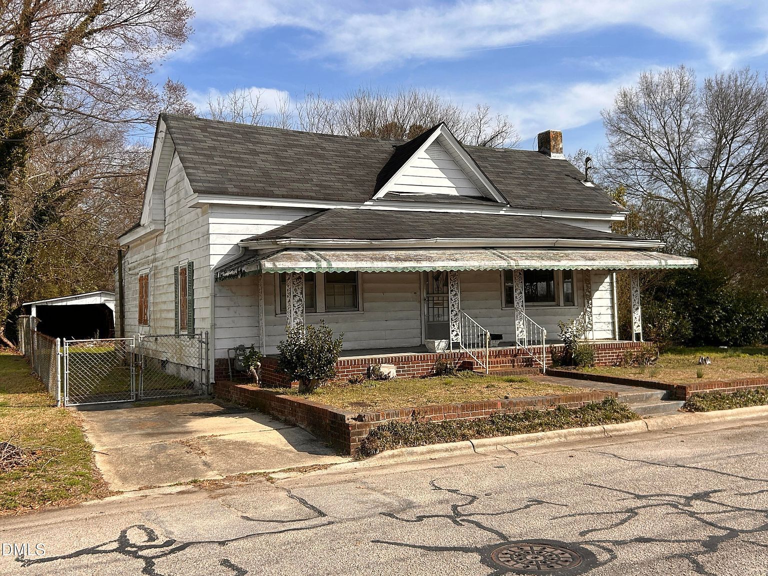 104 Ash St E Wilson, NC 27893 - Thumbnail 2