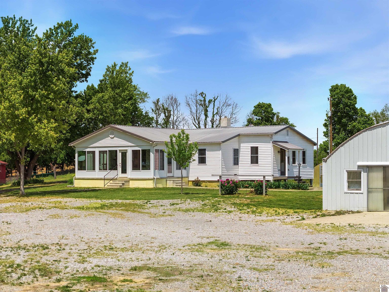 1300 State Route 1901 Marion, KY 42064  | Single Family