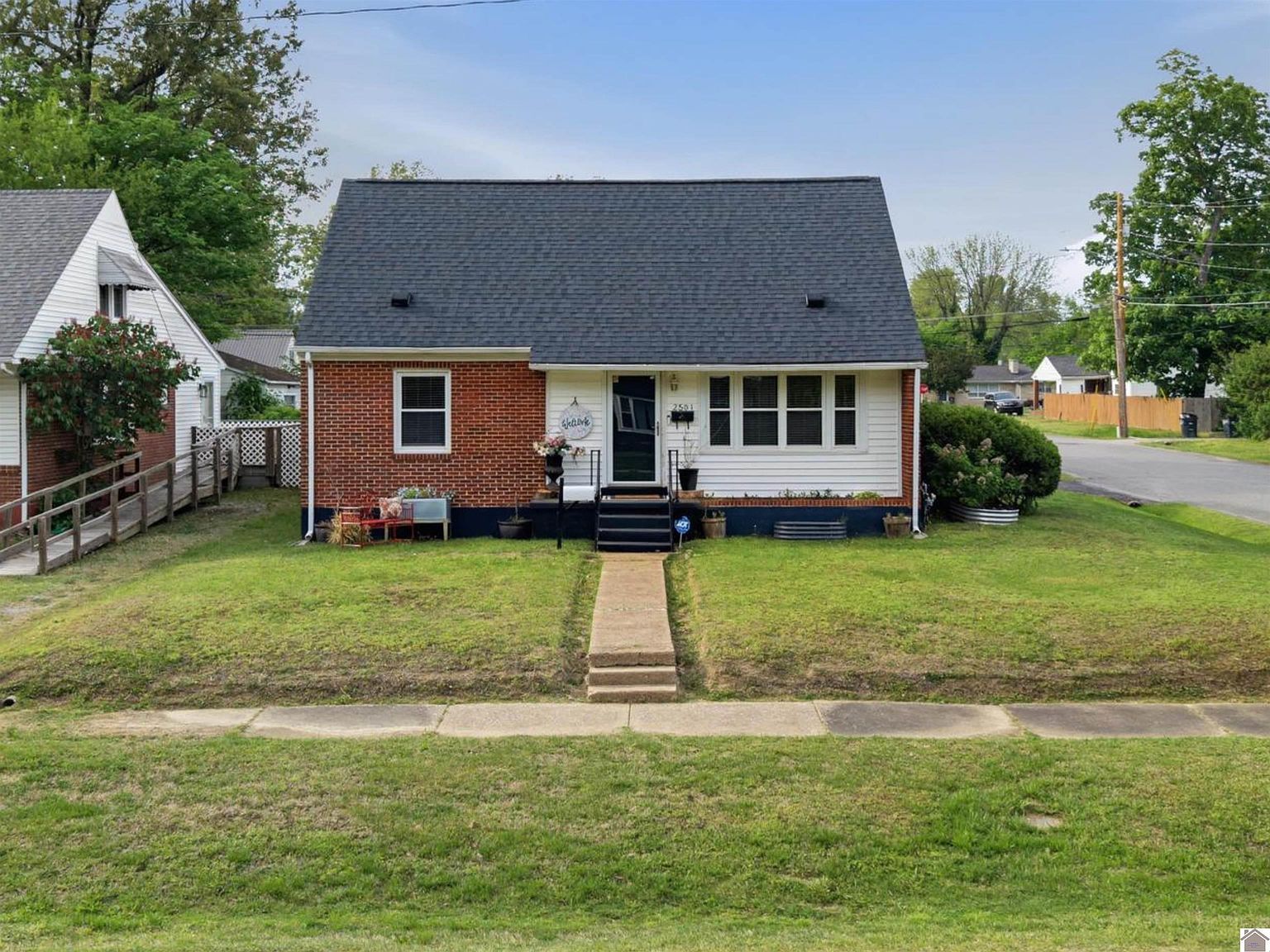 2501 Harrison St Paducah, KY 42001  | Single Family
