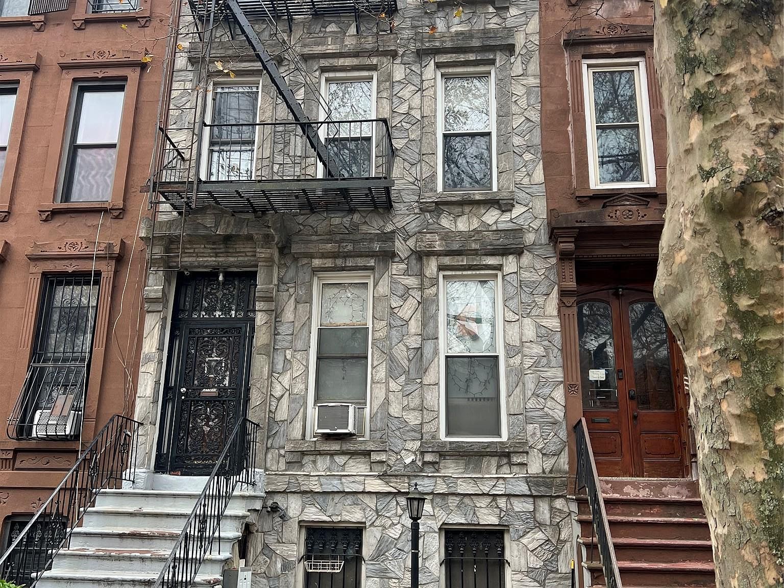 160 Decatur St #4 Brooklyn, NY 11233 - Thumbnail 2