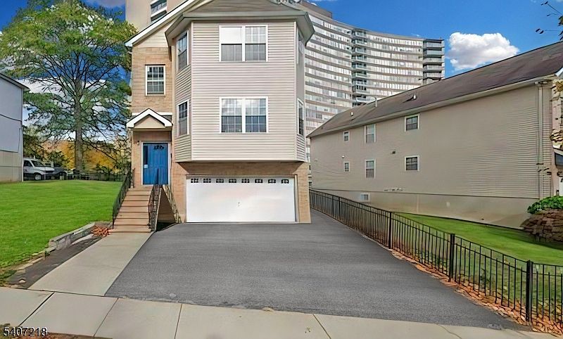 54 Melrose Ave East Orange, NJ 07018 - Thumbnail 2