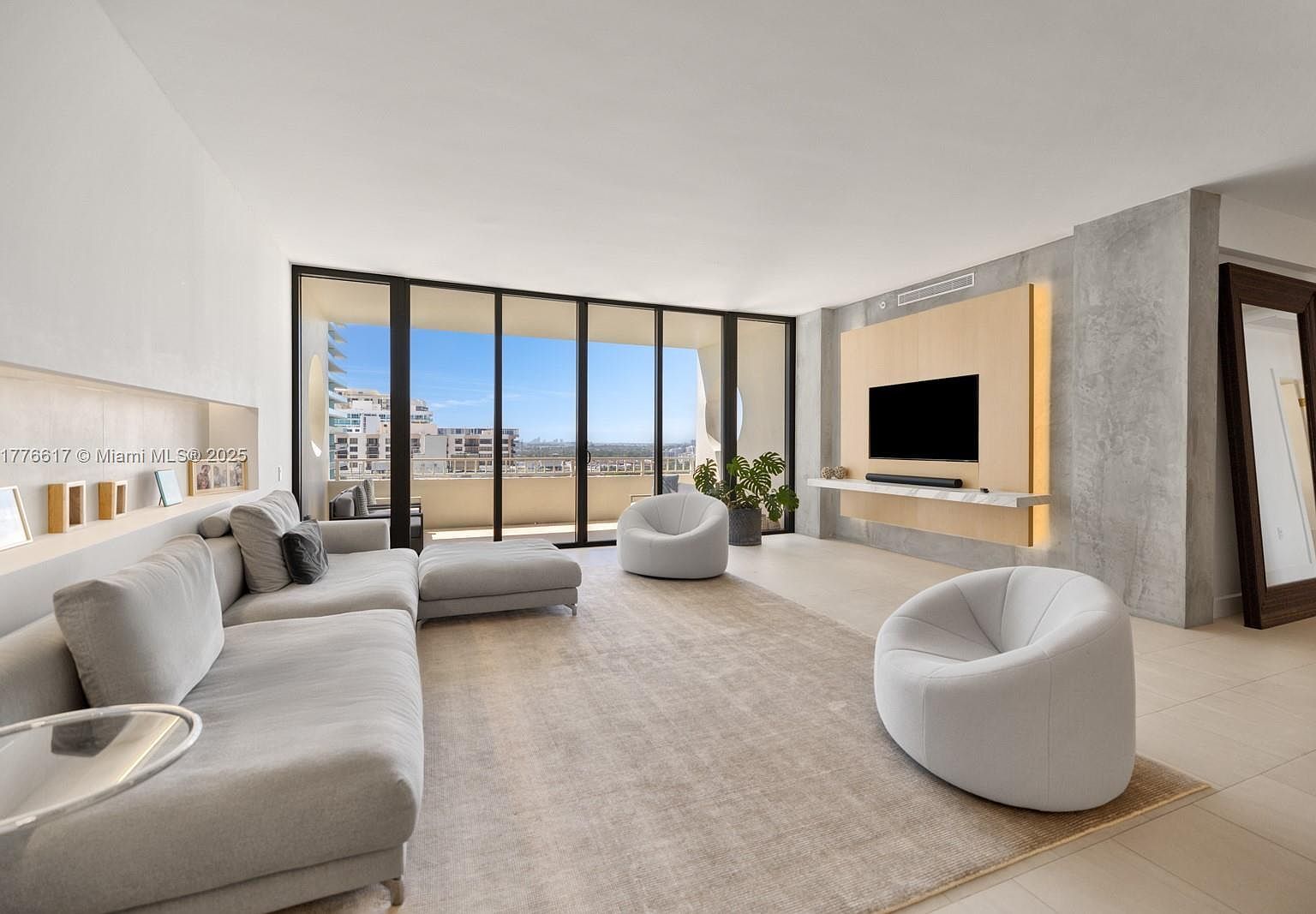 10205 Collins Ave #PENTHOUSE 3 Miami Beach, FL 33154 - Thumbnail 2