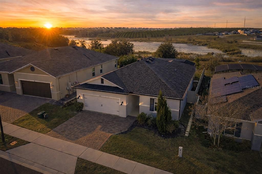 1672 Wilson Prairie Cir Groveland, FL 34736 - Thumbnail 2