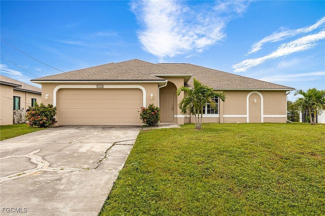 906 SW 11th Pl Cape Coral, FL 33991 - Thumbnail 2