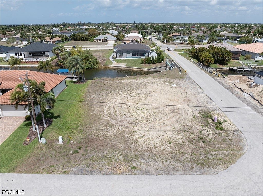 2581 SW 28th Ter Cape Coral, FL 33914  | Land/Lot