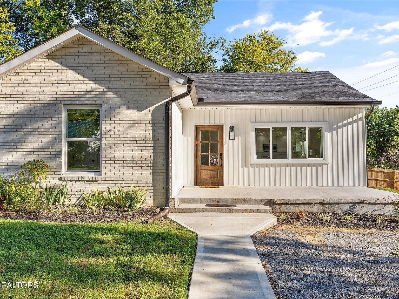 2399 Sweetwater Vonore Rd Sweetwater, TN 37874 - Thumbnail 2