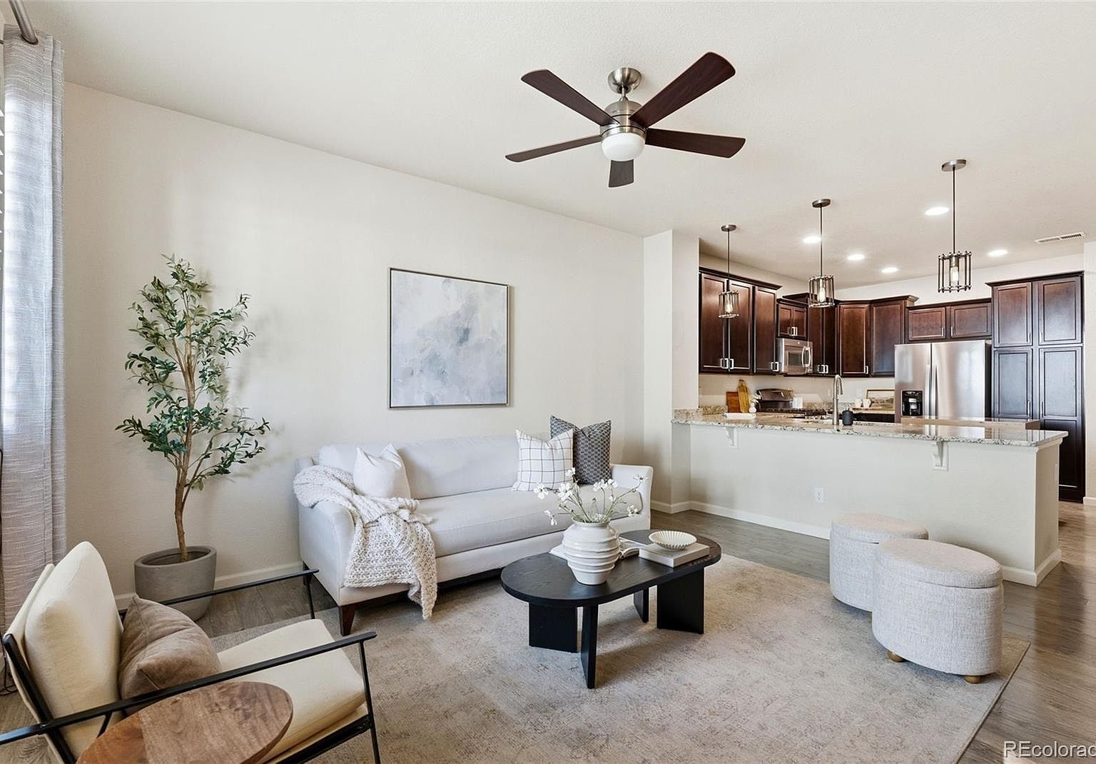 9083 E Phillips Ln Centennial, CO 80112 - Thumbnail 2