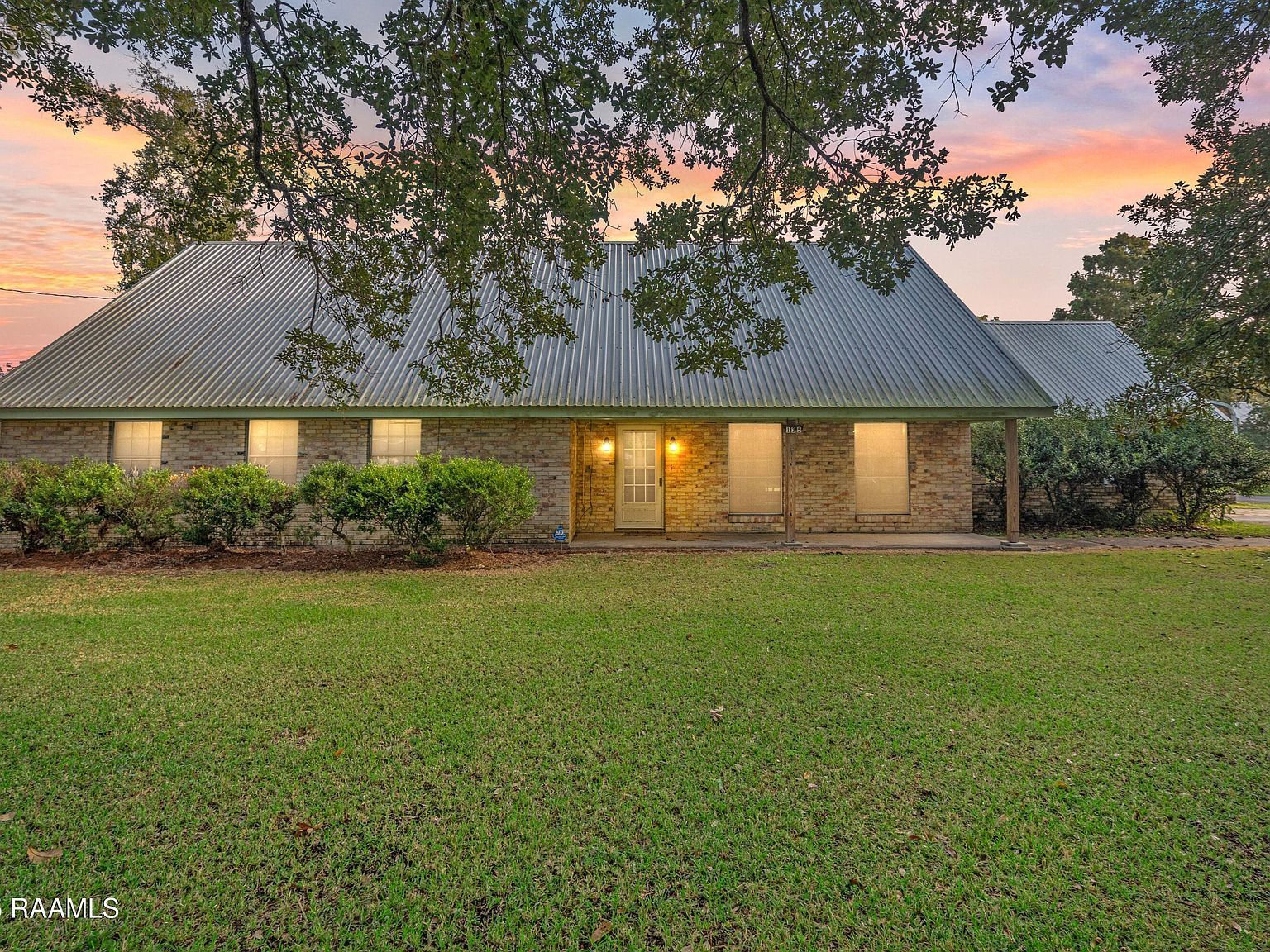 135 Oak Dr Saint Martinville, LA 70582 - Thumbnail 2