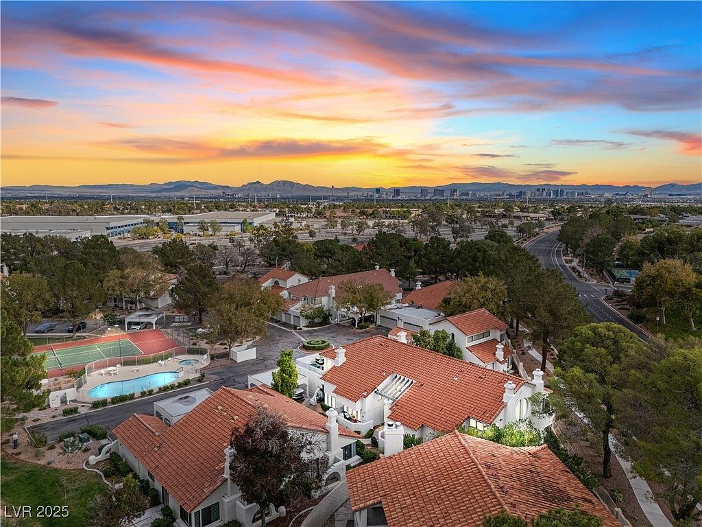 2720 Baycliff Ct APT 2 Las Vegas, NV 89117 - Thumbnail 2