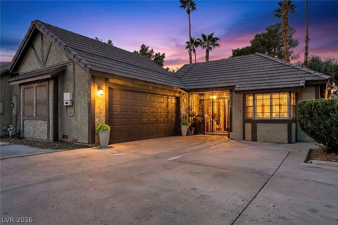 3946 Foxboro Cir Las Vegas, NV 89121 - Thumbnail 2