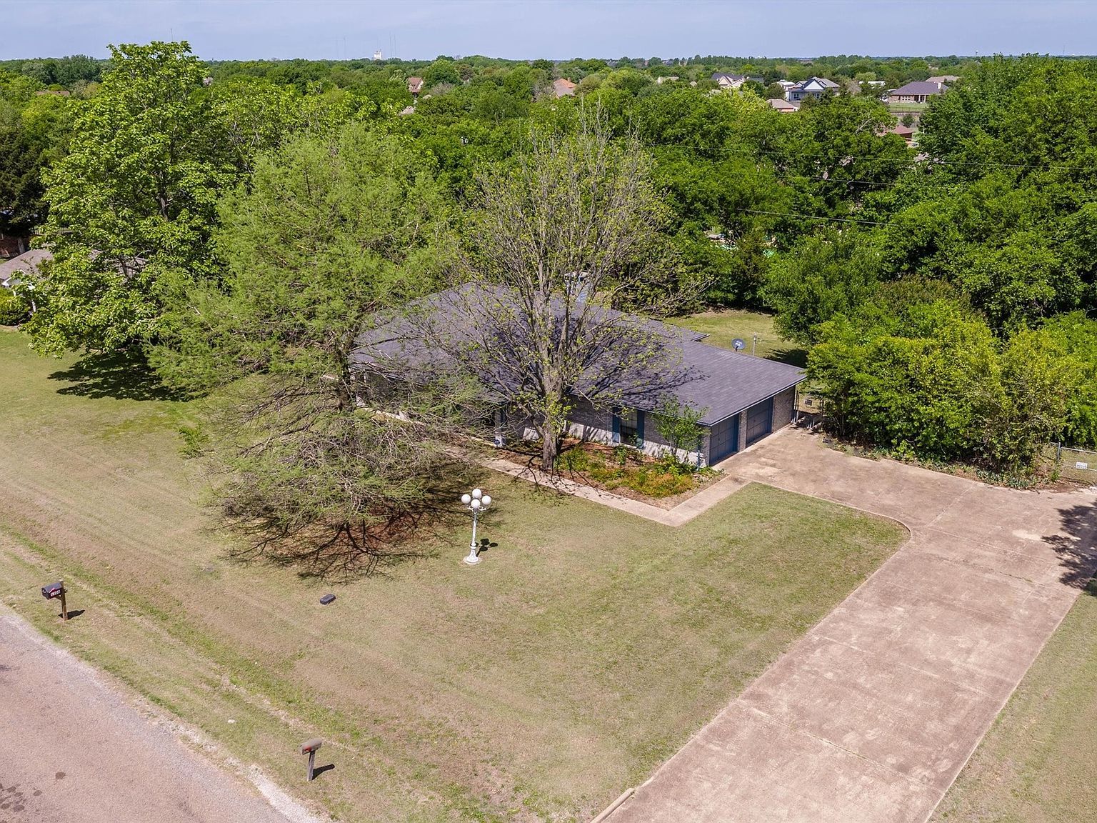 1309 Dixie Ln Waxahachie, TX 75165  | Single Family