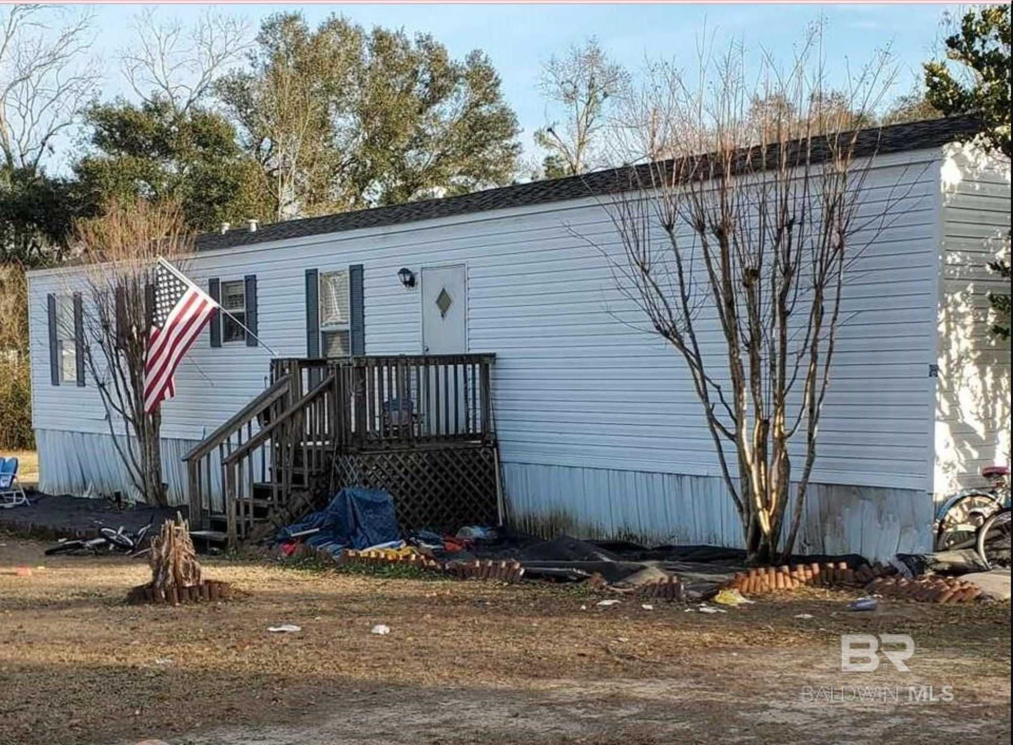 204 South Lark Circle, Robertsdale, AL, USA, 36567  | Mobile Home