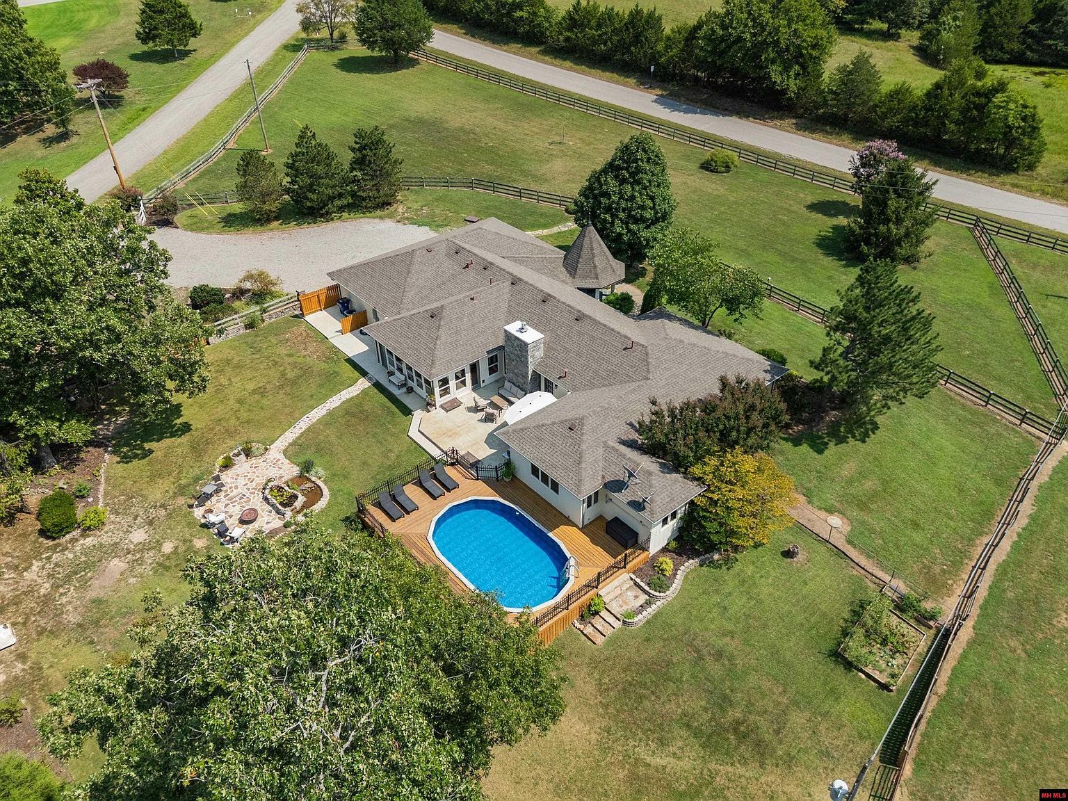 56 County Road 1085 Mountain Home, AR 72653, 72653