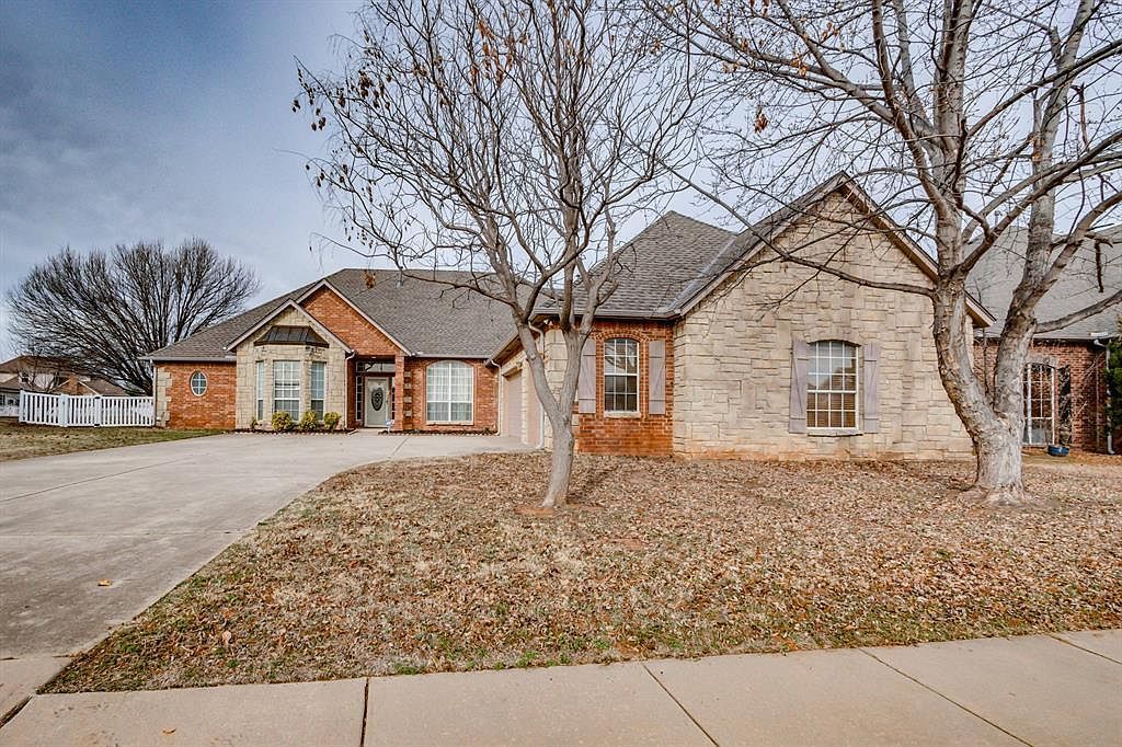16521 Fenwick Blvd Edmond, OK 73012 - Thumbnail 2