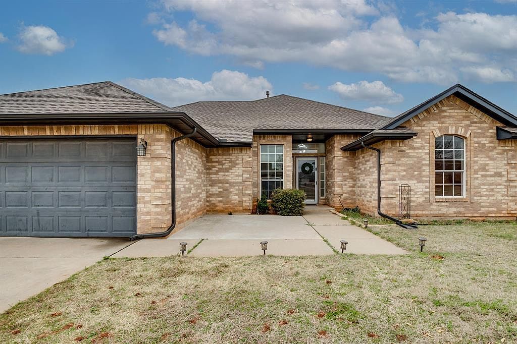 605 Kelsi Dr Moore, OK 73160 - Thumbnail 2