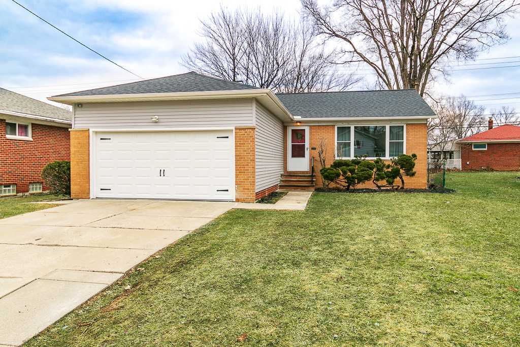 847 Deborah Drive, Willowick, OH, USA, 44095 - Thumbnail 2