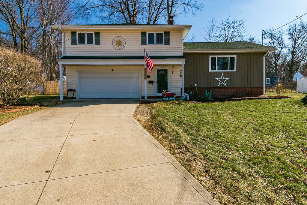 1635 Luanna Drive, Eastlake, OH, USA, 44095 - Thumbnail 3