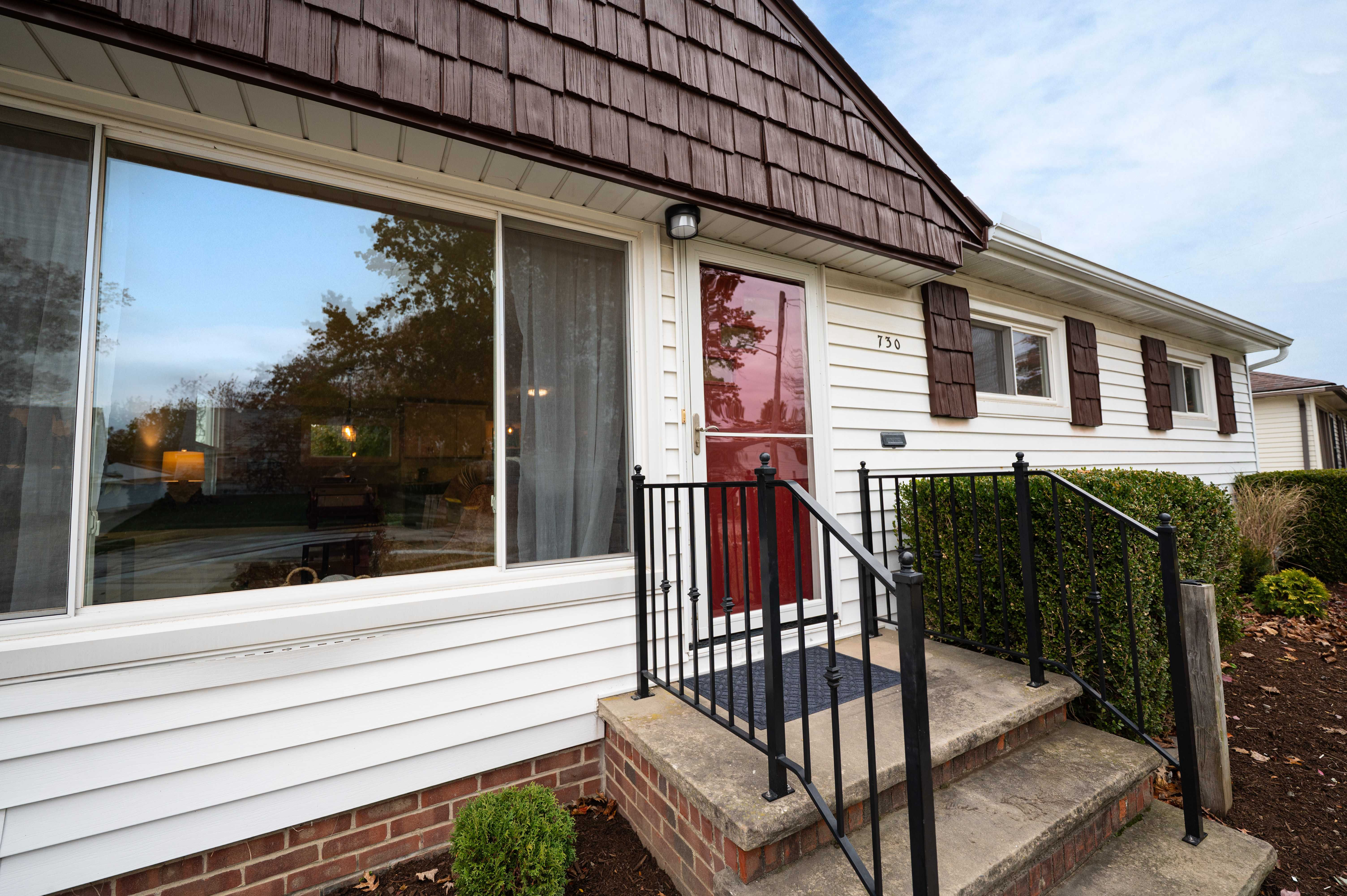 730 Glenhurst Road, Willowick, OH, USA, 44095 - Thumbnail 3