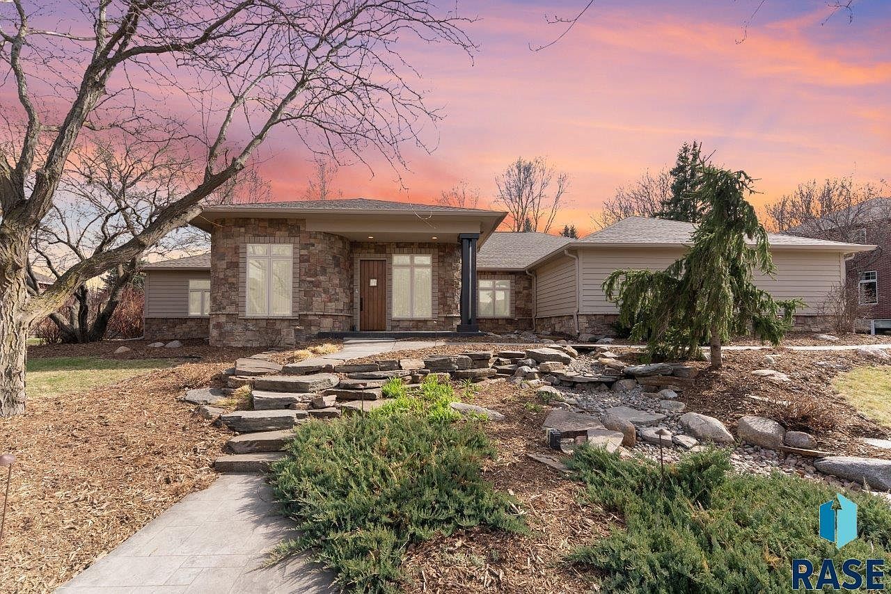 3557 S Spencer Blvd Sioux Falls, SD 57103, 57103