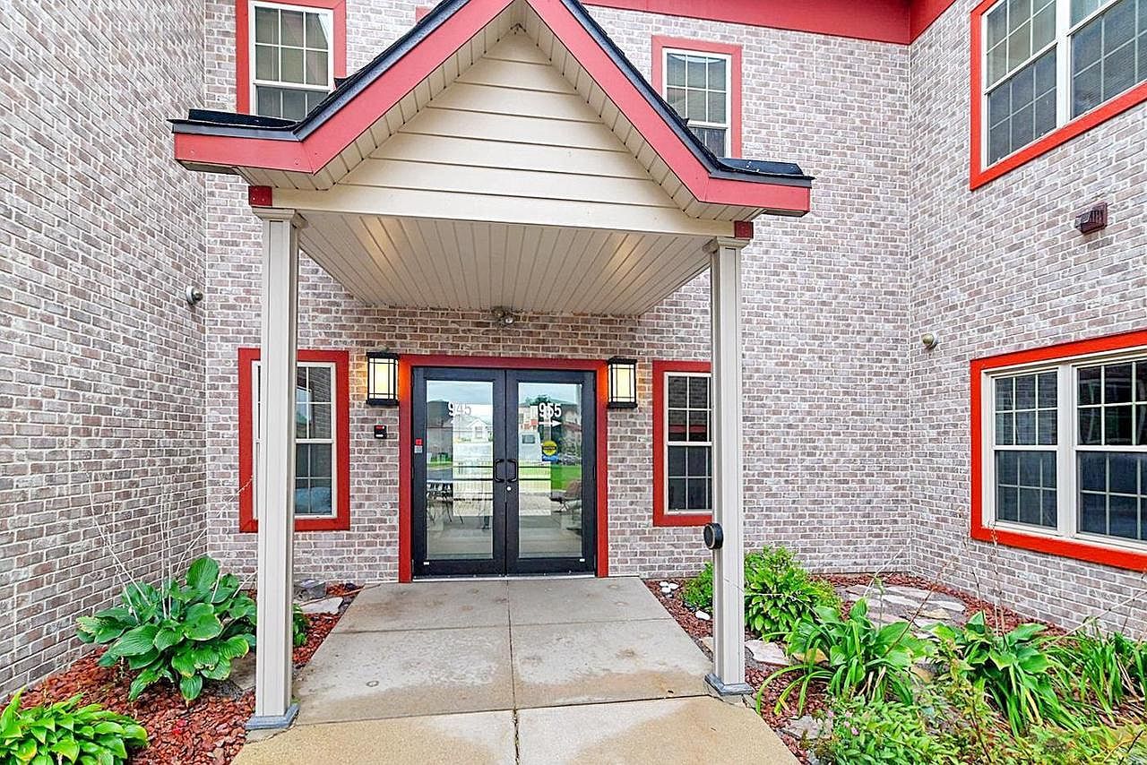 955 Liberty Blvd UNIT 103 Sun Prairie, WI 53590 - Thumbnail 2