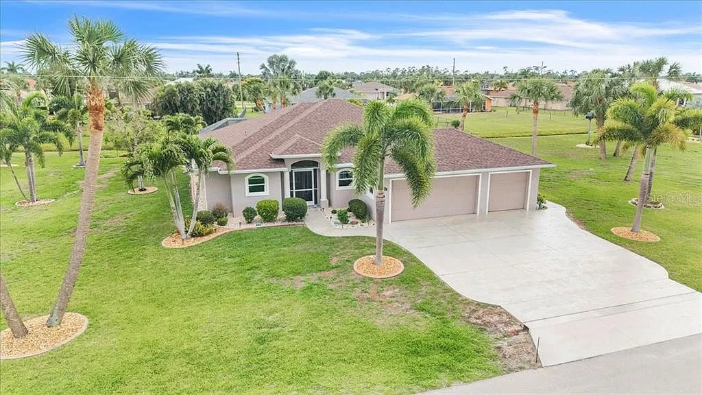 519 W Cashew Punta Gorda, FL 33955  | Single Family