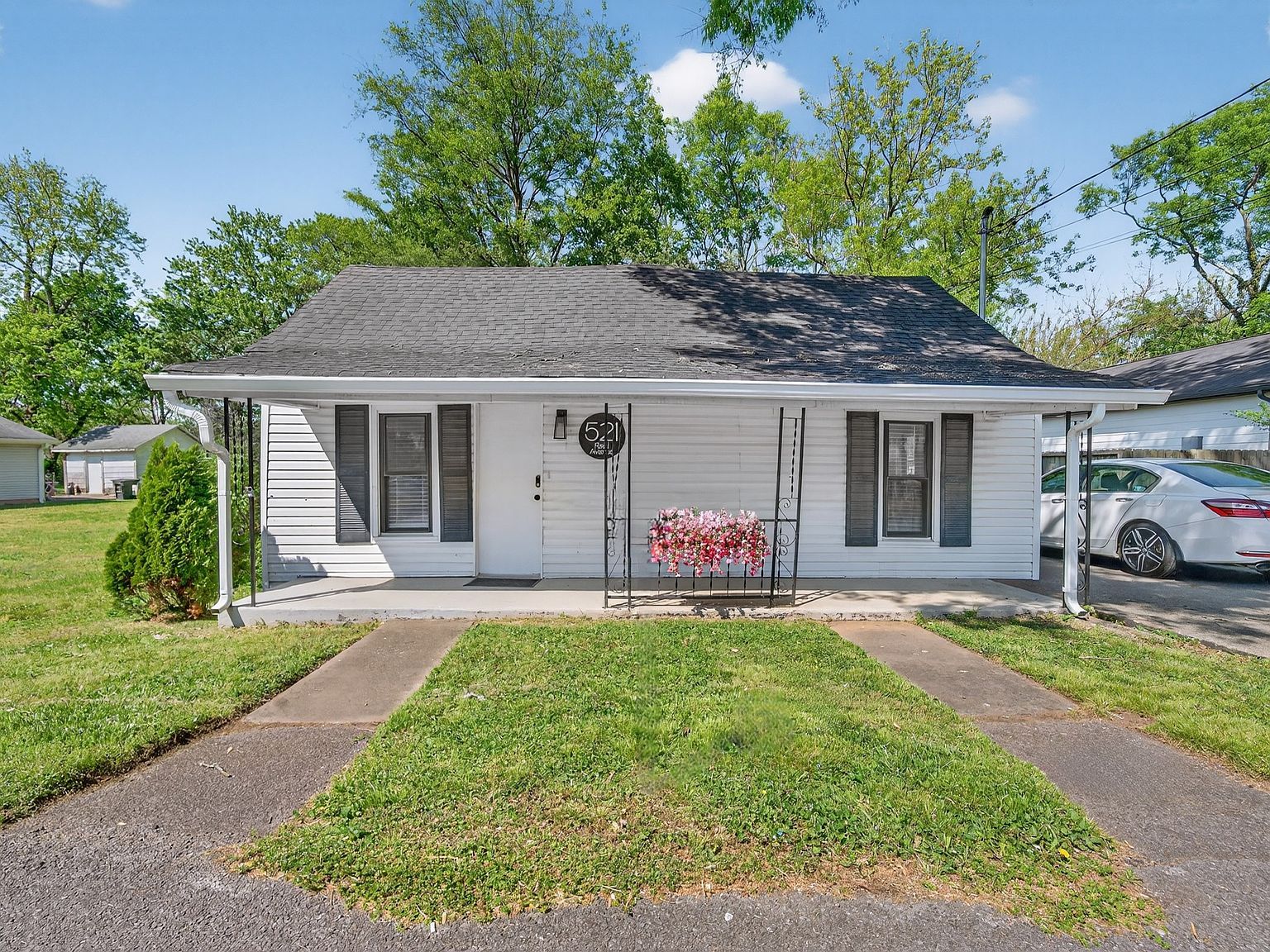 521 Reid Ave Murfreesboro, TN 37130  | Single Family