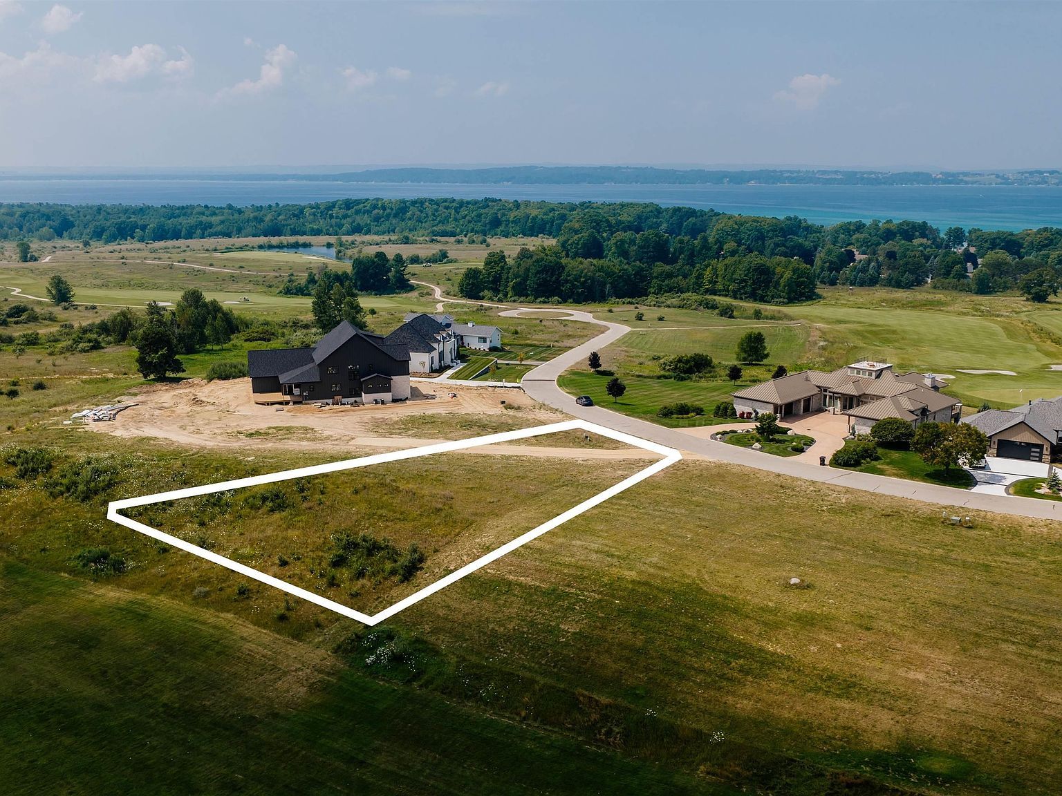 4170 Dornoch Ct #47 Williamsburg, MI 49690 - Thumbnail 2