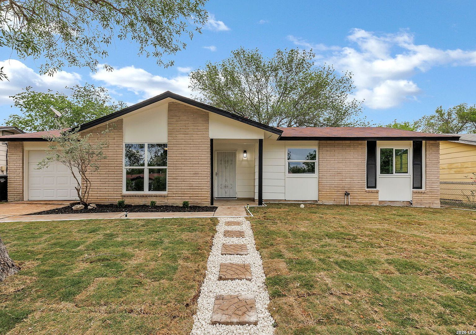 137 Stapleton St San Antonio, TX 78227  | Single Family