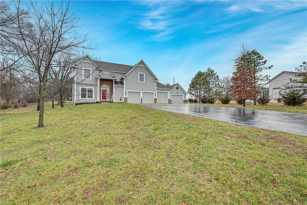 9842 Pin Oak Cir De Soto, KS 66018 - Thumbnail 2