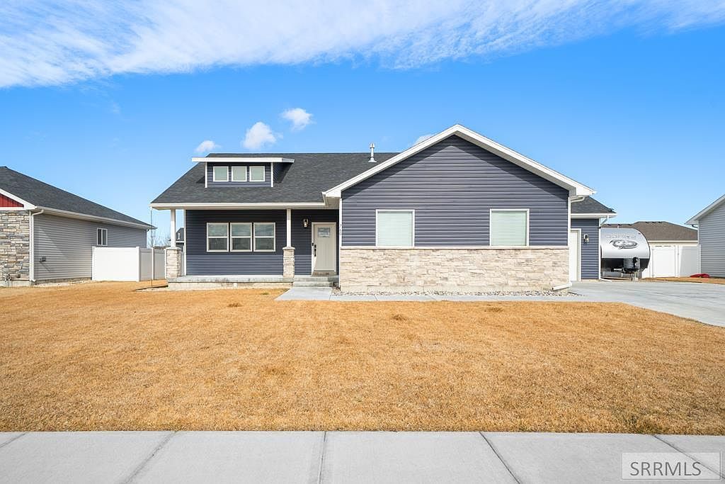 760 Regency Ln Idaho Falls, ID 83402 - Thumbnail 2