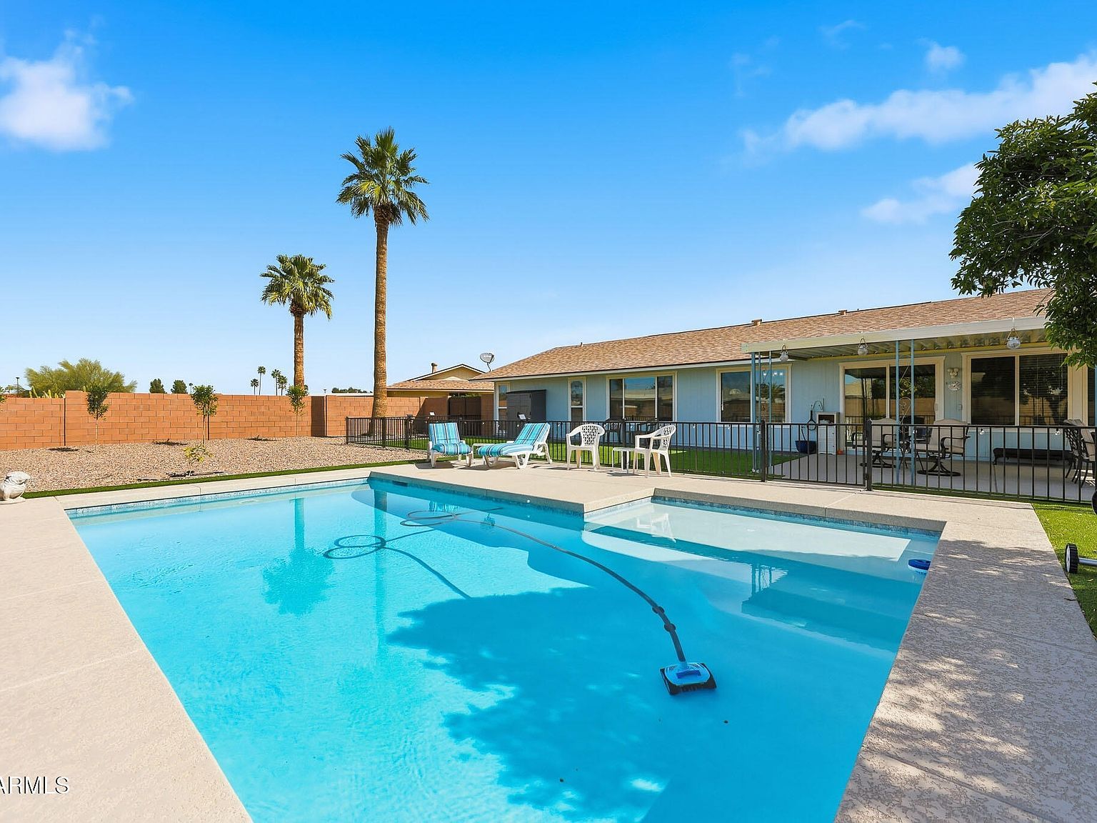 16828 N 107th Dr Sun City, AZ 85351 - Thumbnail 2