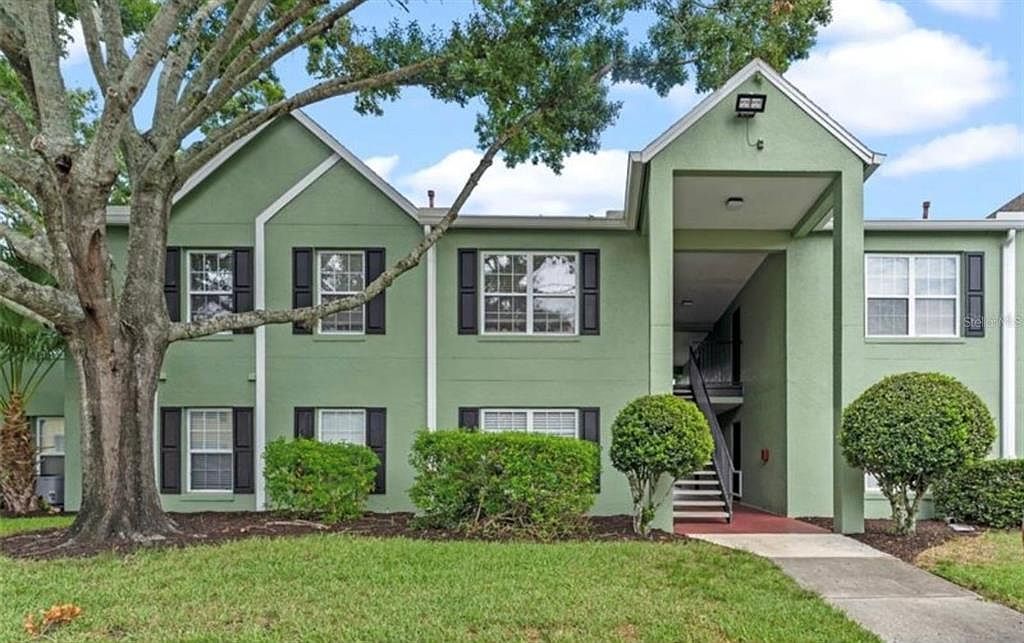 2053 Dixie Belle Dr APT E Orlando, FL 32812 - Thumbnail 2