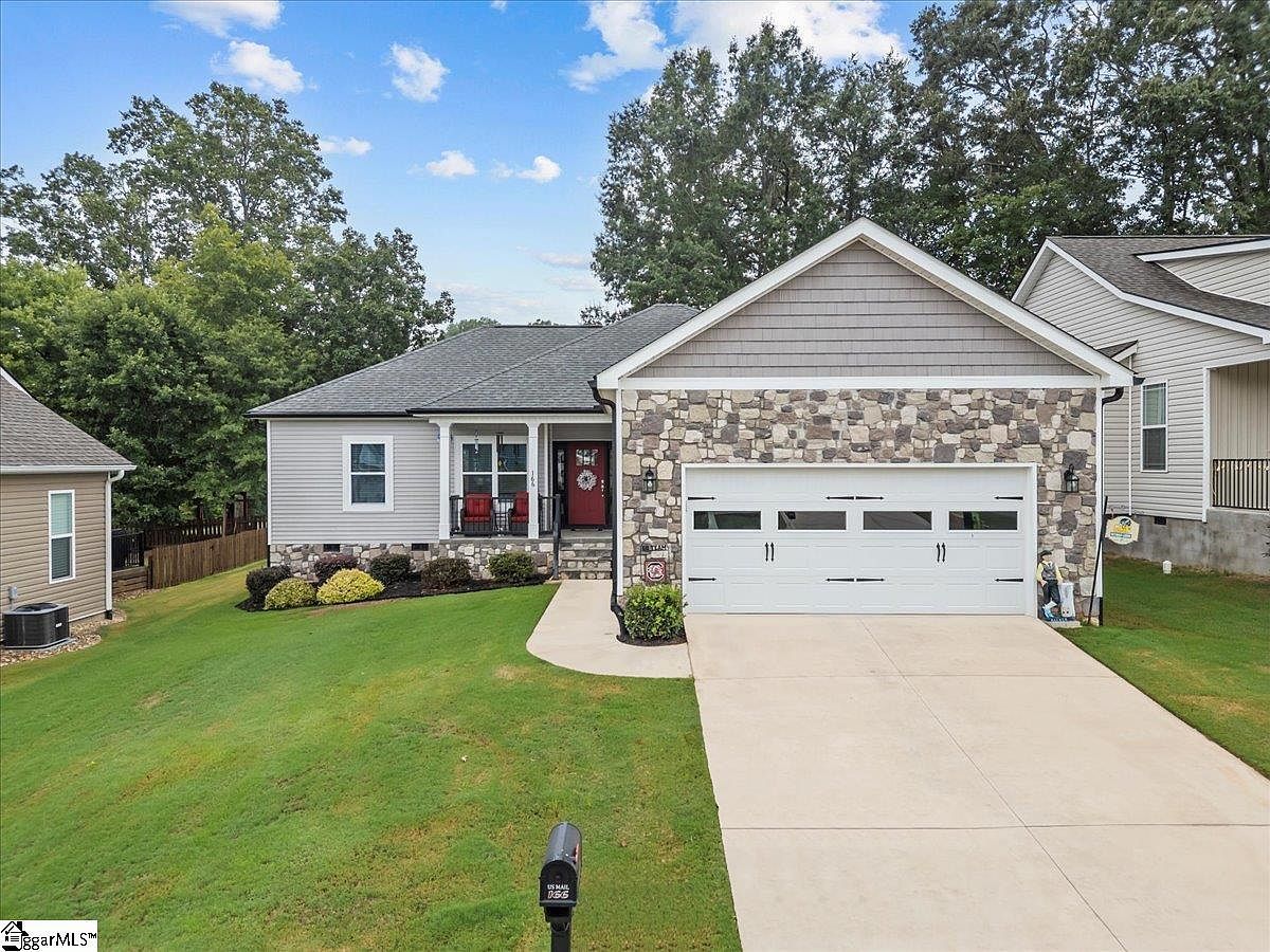 166 Page Creek Blvd Landrum, SC 29356 - Thumbnail 2