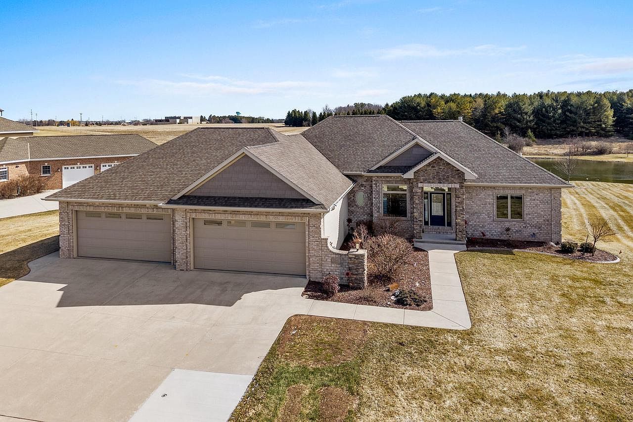 2345 Silveridge Dr Manitowoc, WI 54220  | Single Family