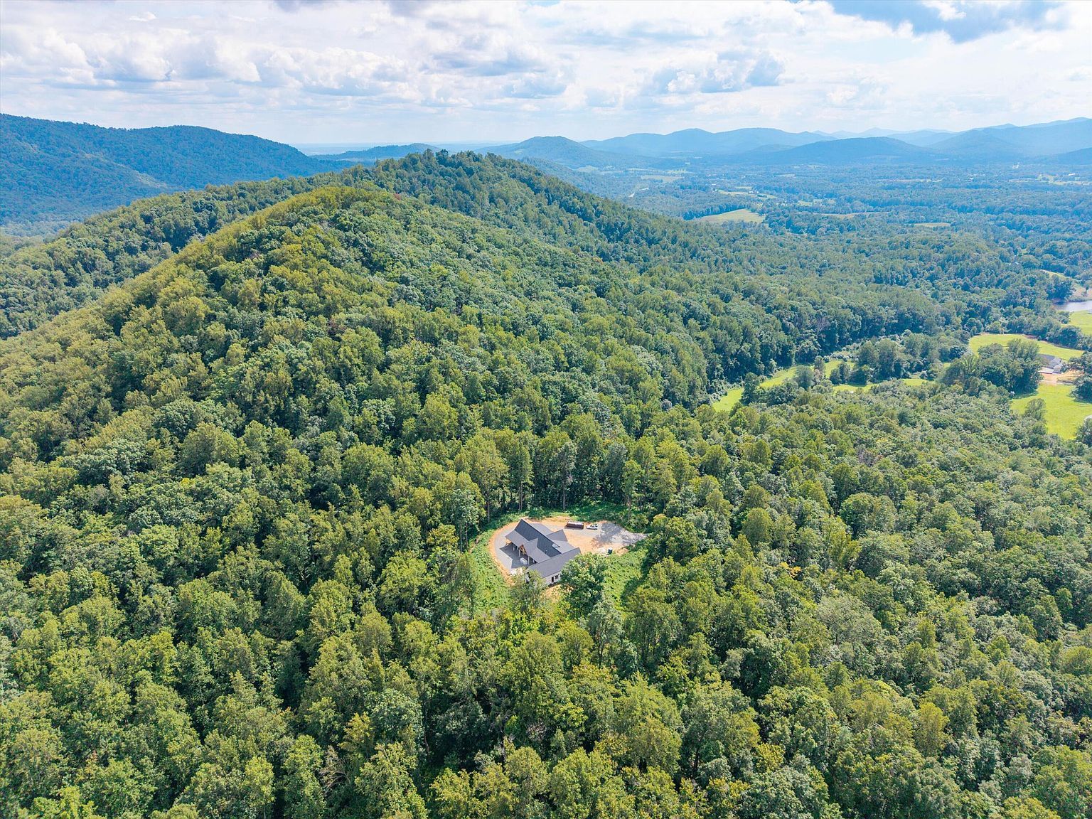 3030 Blandemar Dr Charlottesville, VA 22901 - Thumbnail 2