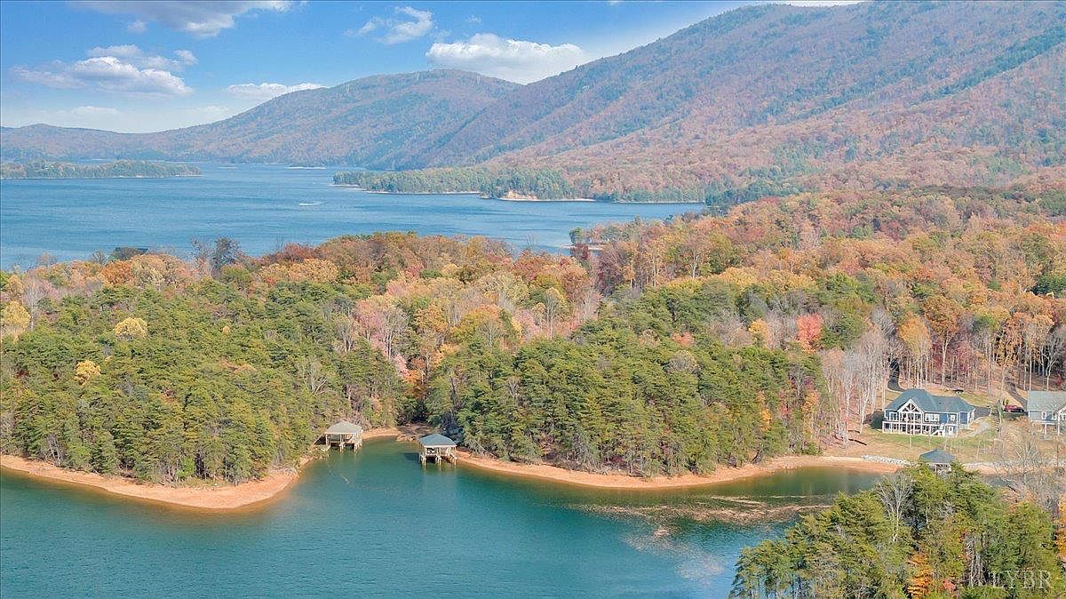 200 Sweetwater Bay Dr Penhook, VA 24137 - Thumbnail 2