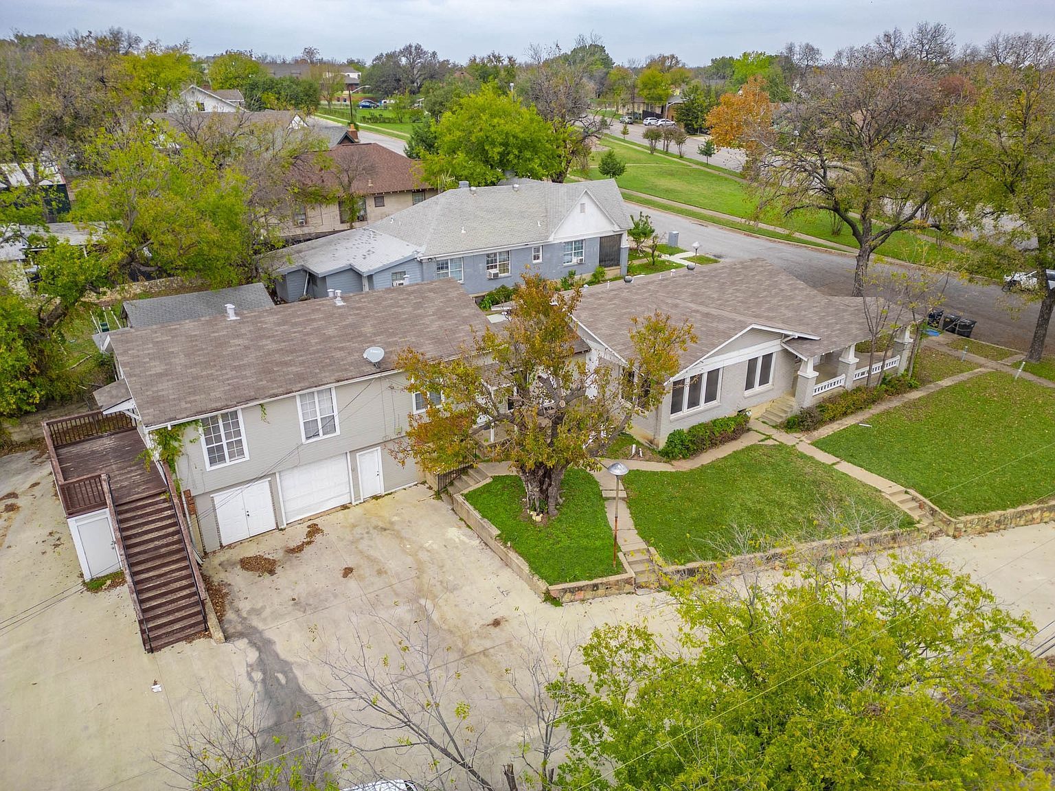 1301 Grand Ave Fort Worth, TX 76164 - Thumbnail 2