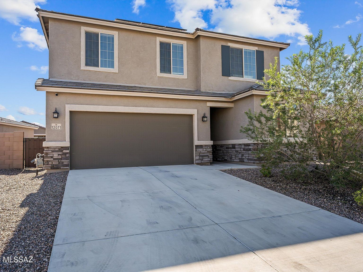 12071 E Ryscott Cir Vail, AZ 85641 - Thumbnail 2