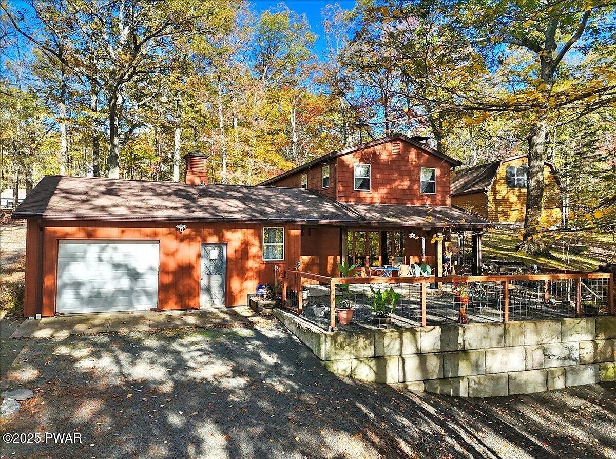 75 E Shore Dr Hawley, PA 18428 - Thumbnail 2