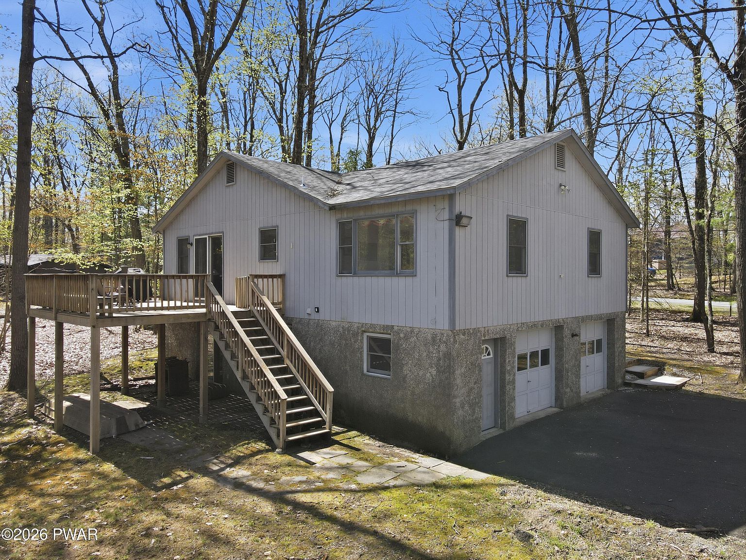 150 Yacht Club Dr Greentown, PA 18426, 18426