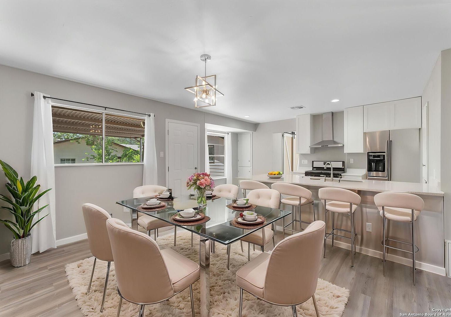 122 Zeuty St San Antonio, TX 78227 - Thumbnail 2