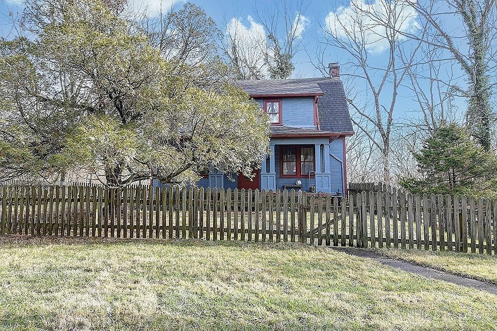 502 S Main St Englewood, OH 45322 - Thumbnail 2