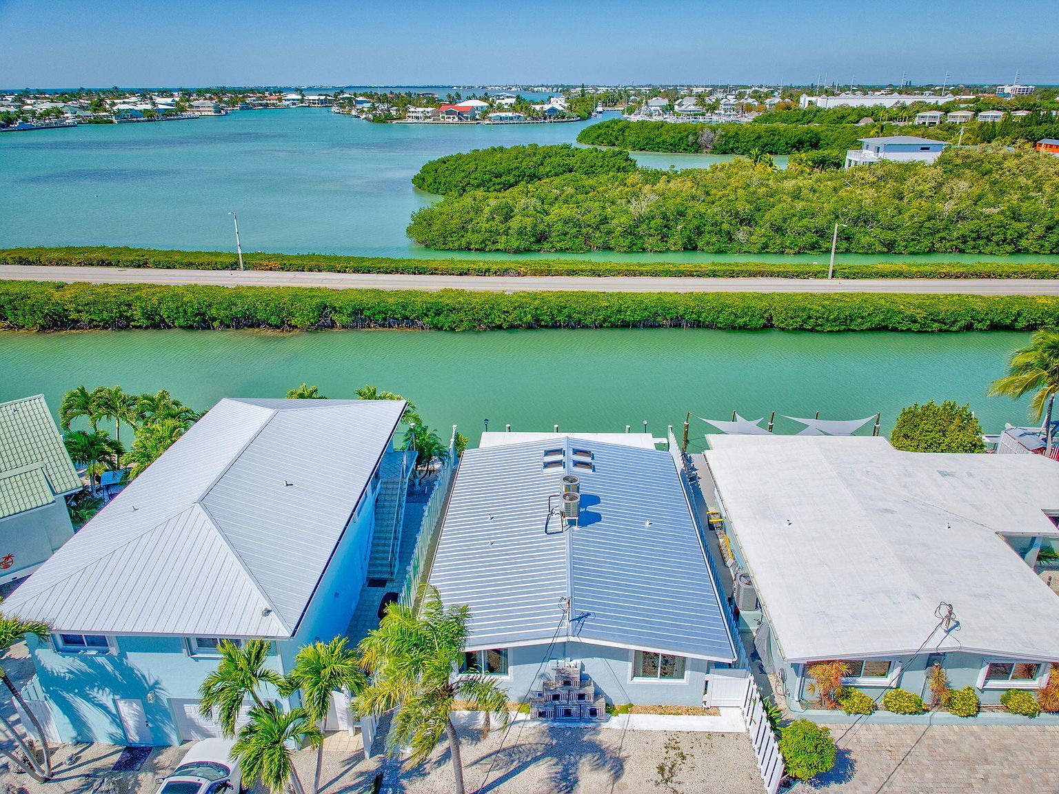 97 Coral Ln Key Colony Beach, FL 33051 - Thumbnail 2